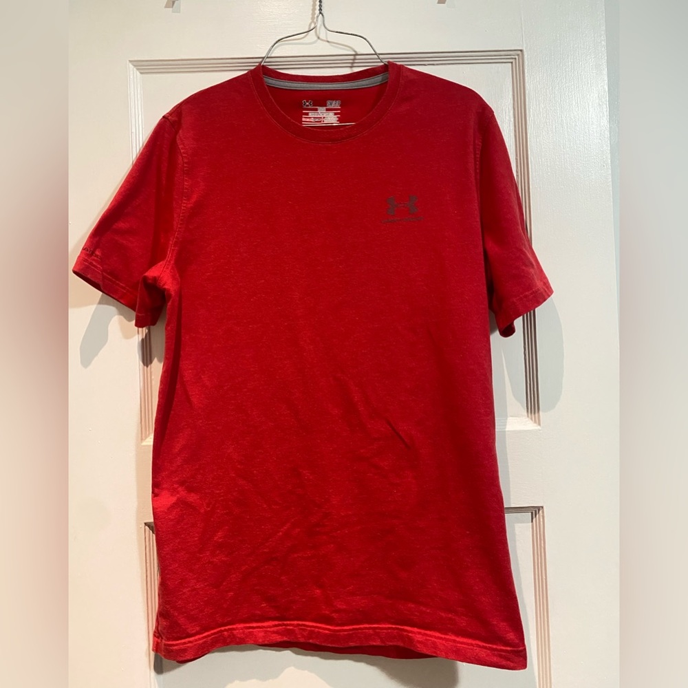 Red Under Armour Tshirt